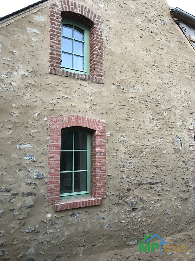 Maçonnerie traditionnelle - rénovation pierre - MP Rénovation Construction - Enduit mur pierre